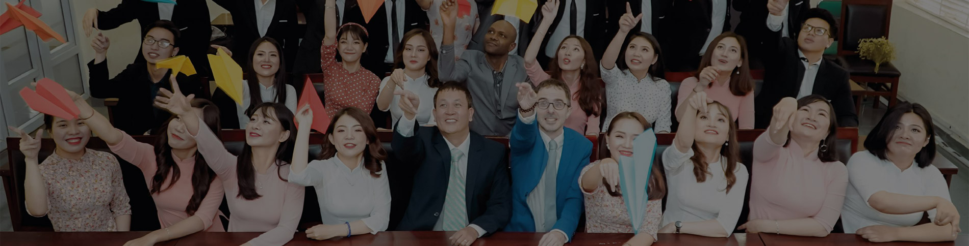 Banner liên hệ
