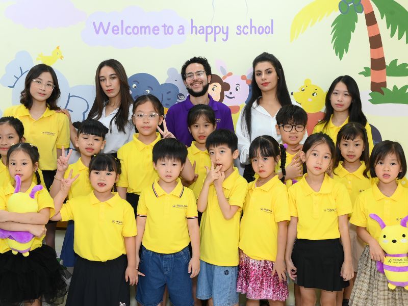 Lớp học tiếng anh trẻ lớp 2